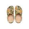 Classic Clog con estampado de camuflaje «Verde caqui»