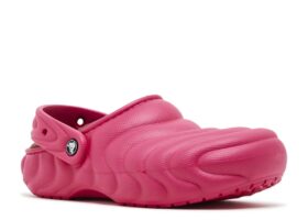 Crocs Classic Overpuff Lined Zueco «Dragon Fruit»