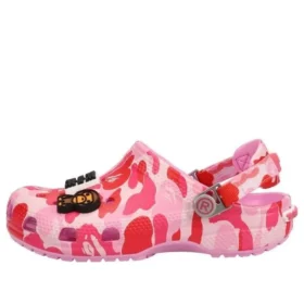 Crocs x A Bathing Ape Zuecos «Carnation»