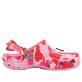 Crocs x A Bathing Ape Zuecos «Carnation»