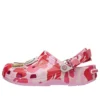 Crocs x A Bathing Ape: Zuecos tipo clog «Carnation»