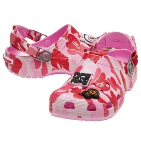 Crocs x A Bathing Ape: Zuecos tipo clog «Carnation»