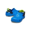 Sandalias azules de tacón bajo