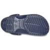 Sandalias Classic Clog con estampado azul oscuro