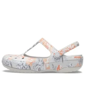 Sandalias con flores blancas