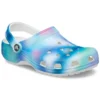 Sandalias de playa unisex Crocs multicolores en blanco