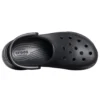 Sandalias retro Crocs con suela gruesa y diseño de ballena pequeña, color negro