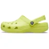Sandalias unisex de playa en naranja