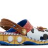 Toy Story x Classic Clog para niños pequeños «Woody»