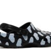 Zapatos Awake NY x Classic Clog «Home Is Where The Heart Is – Negro» Zapatos Awake NY x Classic Clog «Home Is Where The Heart Is – Negro»