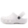 Zapatos de playa clásicos blancos