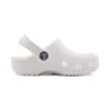 Zapatos de playa clásicos blancos