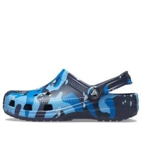 Zuecos Classic Clog con estampado de camuflaje «Azul marino»