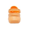Zuecos clásicos Retro Crocs con suela gruesa, color naranja, sandalias con diseño de ballena pequeña