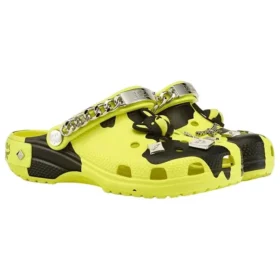 Zuecos Crocs x MCM con estampado de camuflaje «Amarillo neón»