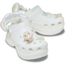 Zuecos Molly Bae de Pop Mart